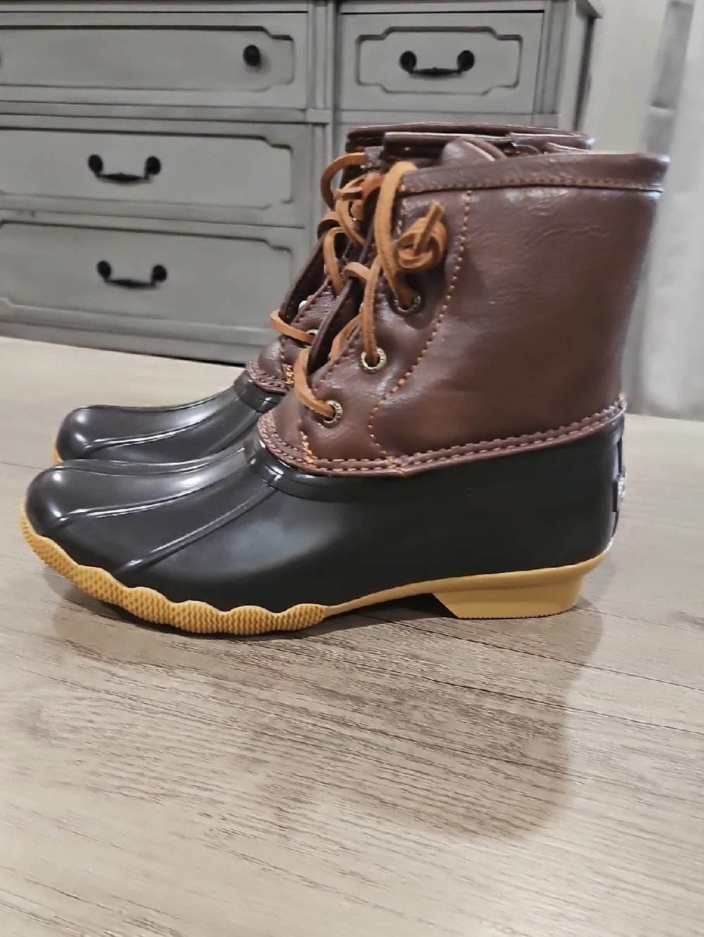 Sperry Salt wster Two-Tone Duck Boots in Brown & Black Girl's size 1M